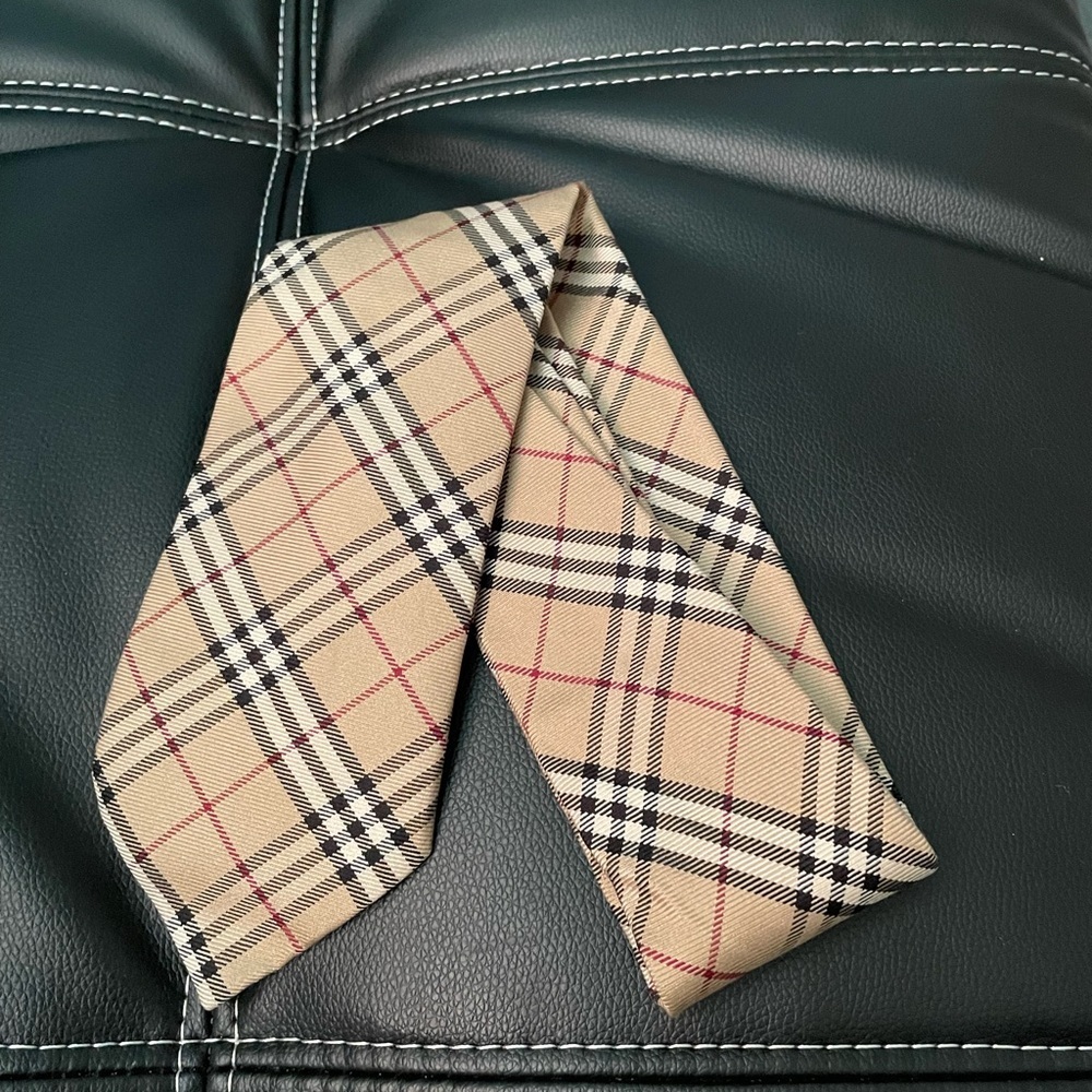 Authentic Men Burberry London Classic Check. - Picture 2 of 7